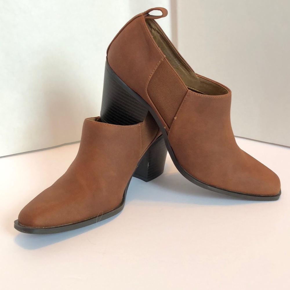 Chinese Laundry  Cuba Ankle Boot sz7